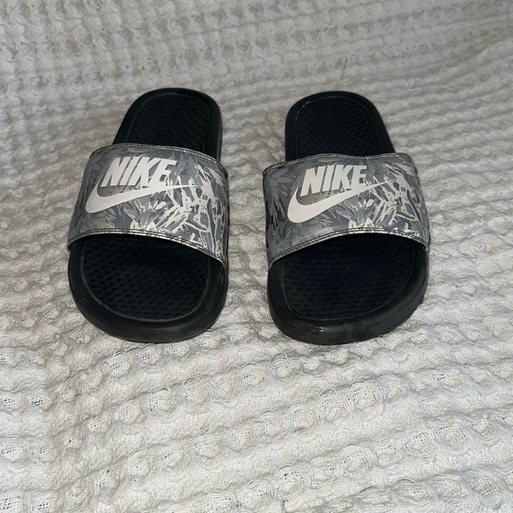 Nike Men's Slides - Sz 8